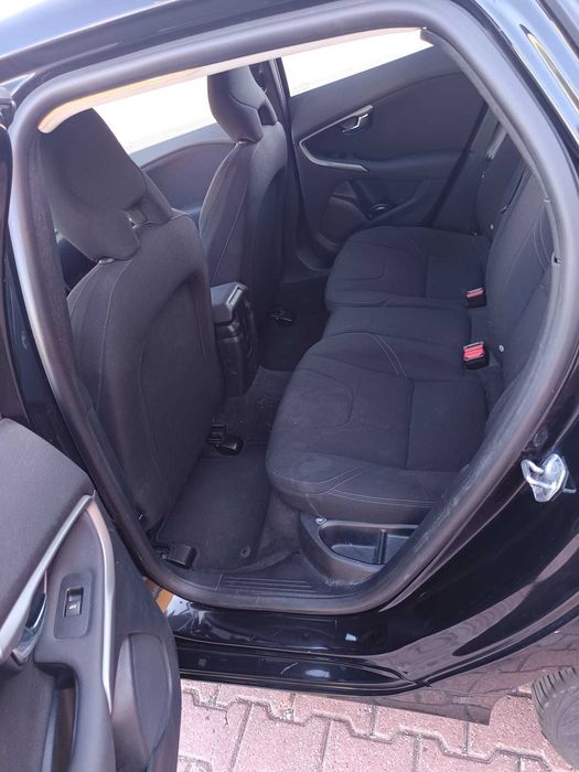 Carro Volvo V40 D2