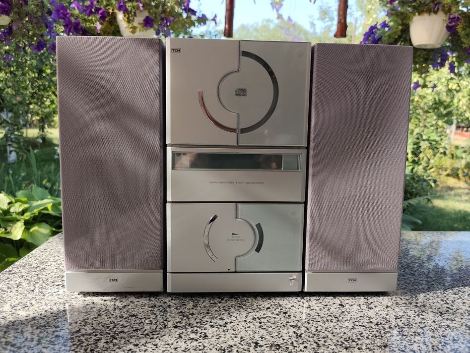 Sony, Підсилювач, CD player, колонки Schneider, тюнер
