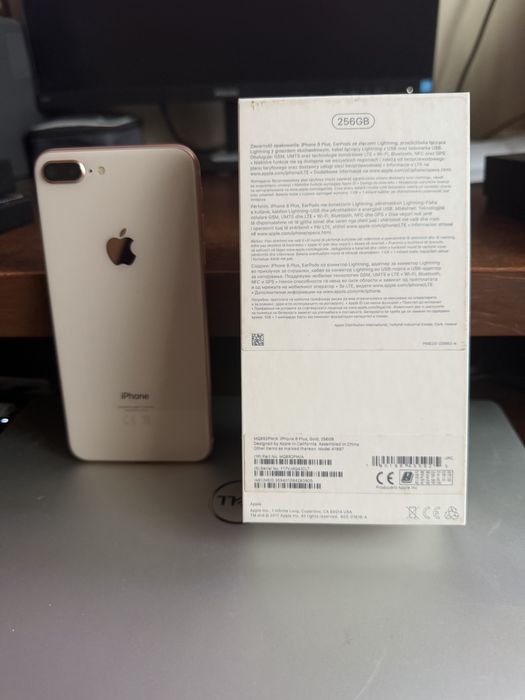 iPhone 8 plus złoty