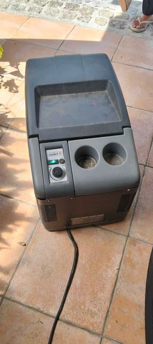 Frigorífico portátil 12/24 Volts marca INDEL B