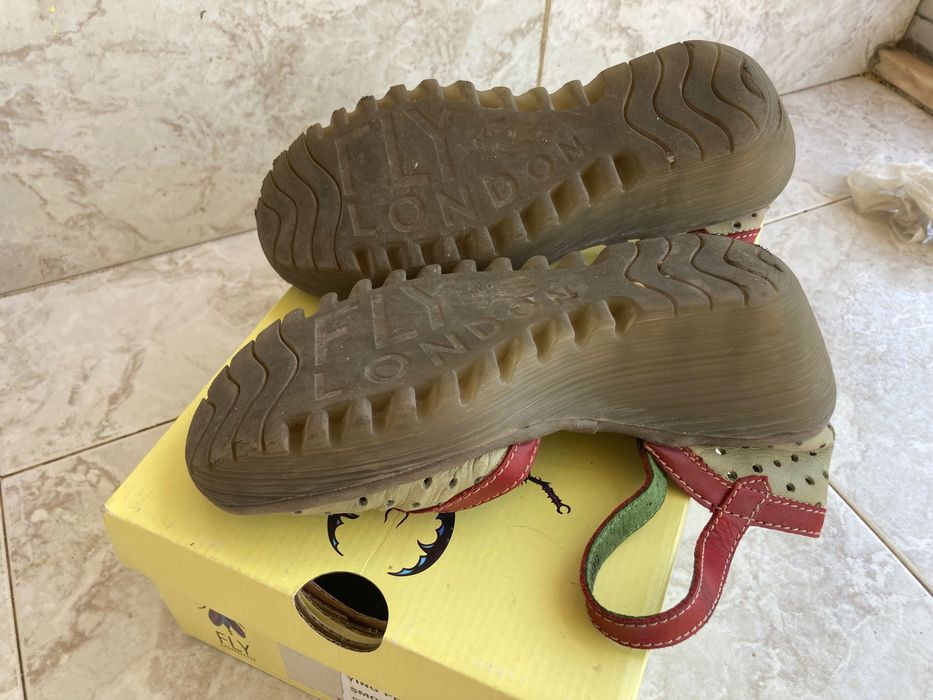 Sapatos Fly London