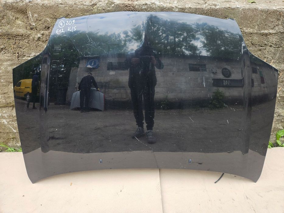 toyota corolla e12 02-06 maska kombi sedan 209