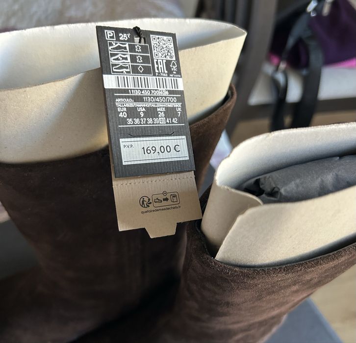 Botas femininas de camurça usado uma vez