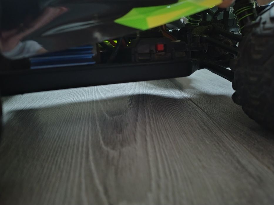 Samochód zdalnie sterowany