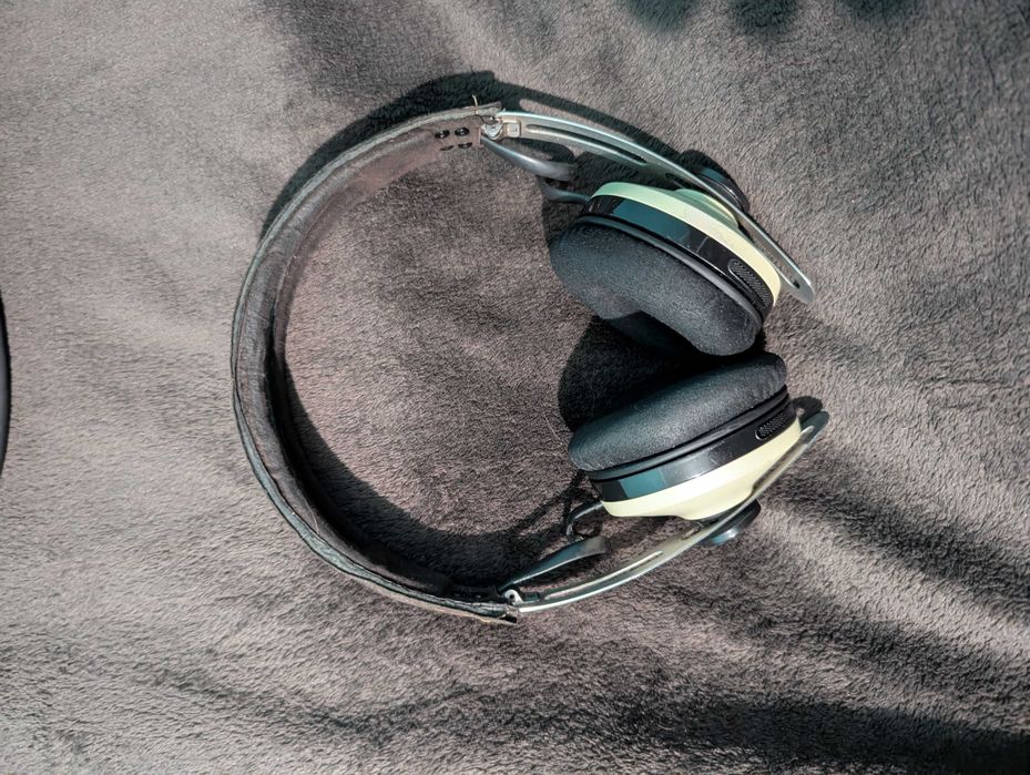 Навушники Sennheiser MOMENTUM M2 OEBT