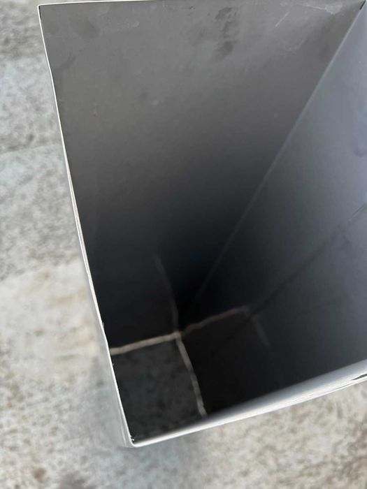 Труби квадратної форми із нержавіючої сталі марки AISI 304