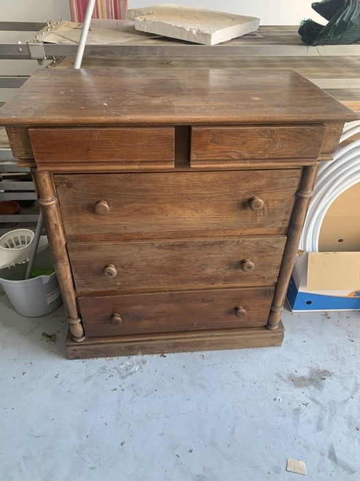 Mobiliário diverso em madeira desde 20€