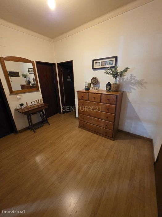 Apartamento T3 com Suite e Terraço Exclusivo – No Coração de Salvaterr