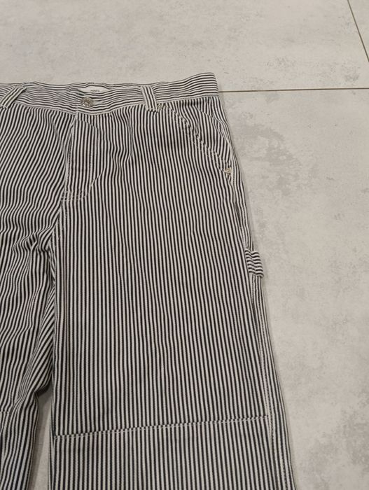 Spodnie z prostymi nogawkami Mango