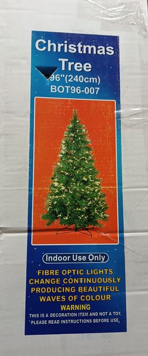 Árvore de natal com fibra ótica nova