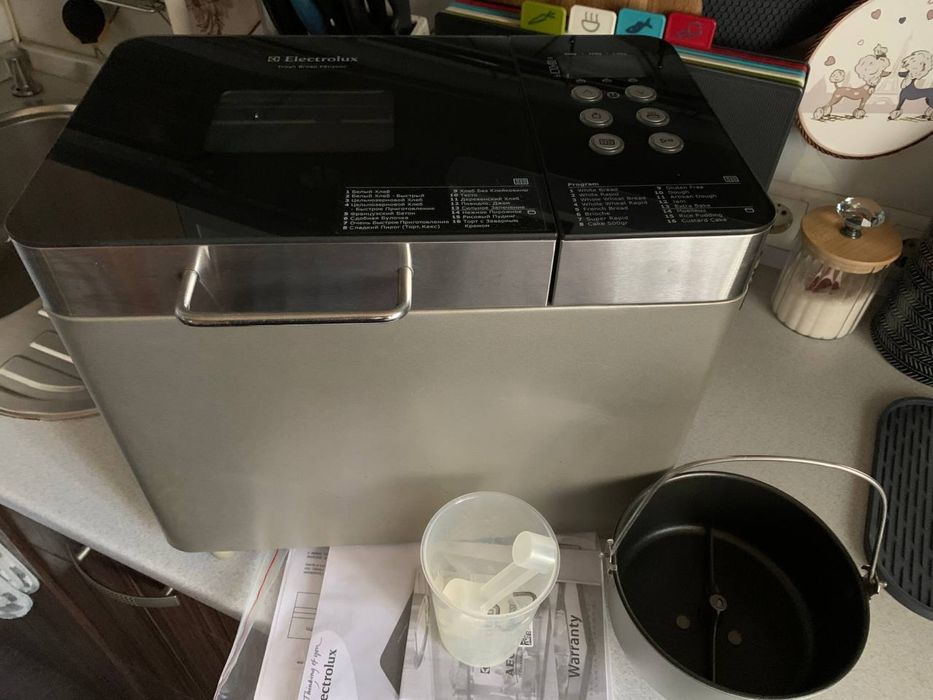 Хлібопіч Electrolux хлебопечь