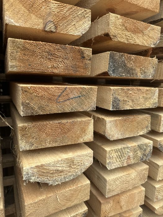 Брус 100 на 200 по 6 м дожвиною. Дошка обрізна з доставкою від 10 м3