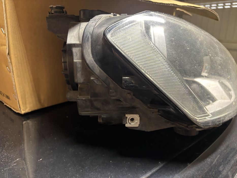 Faróis frontais VW Golf VII (2013–2017) – Par