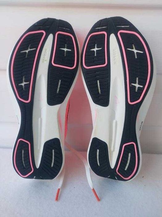 Жіночі шосейні кросівки для бігу cushion 500 kiprun