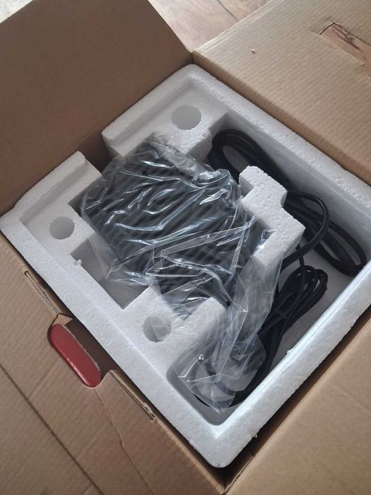 Aquecedor e resfriador de vinho para uma única garrafa