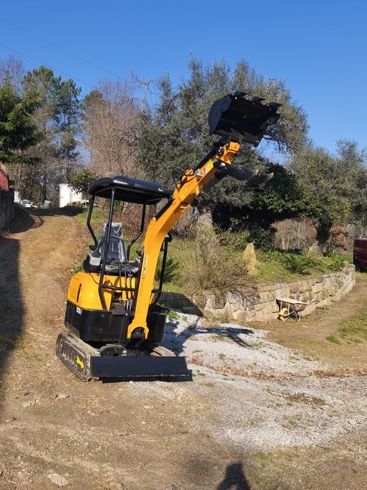 Mini giratória 2 tons nova