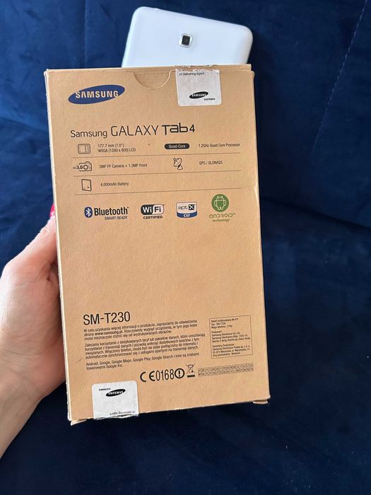 Tablet Samsung galaxy Tab 4 ekran 7" wifi 8 GB kolor biały