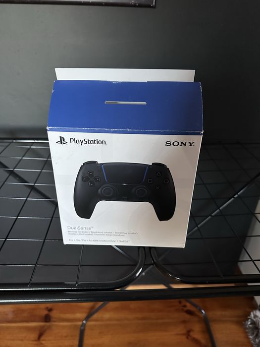 Konsola PS5 plus gry