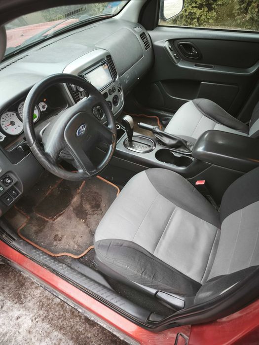 Ford Escape 2.3  LPG 155km 2006r