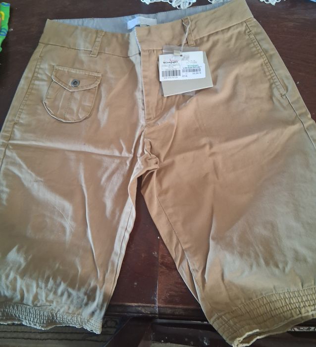 Calções de menino novos