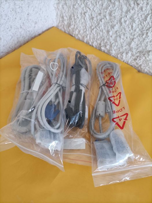 Cabos de monitor VGA (novos)