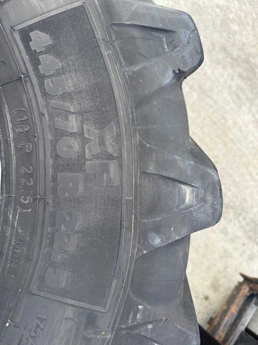 Opona MICHELINE 445/70 R 22,5