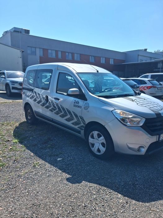 Dacia Dokker 2015 Rezerwacja