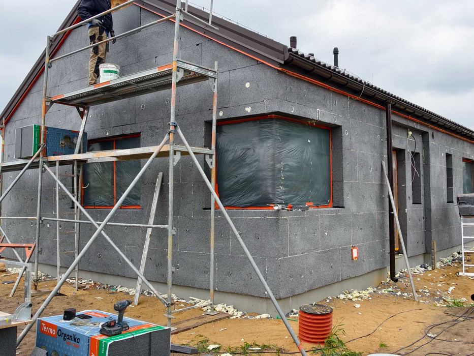 DOCIEPLENIA BUDYNKÓW Malowanie, Elewacje, Mycie dachów Szybkie TERMINY
