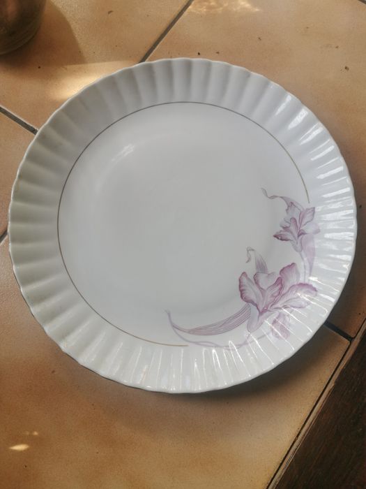 Bardzo duży talerz (32 cm) Chodzież serwis Iwona