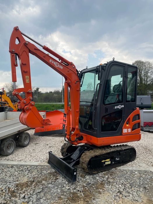 Nowa Mini koparka EVERUN ERE18 1800KG Gwar 18msc!  Rozsuwane gąsienice