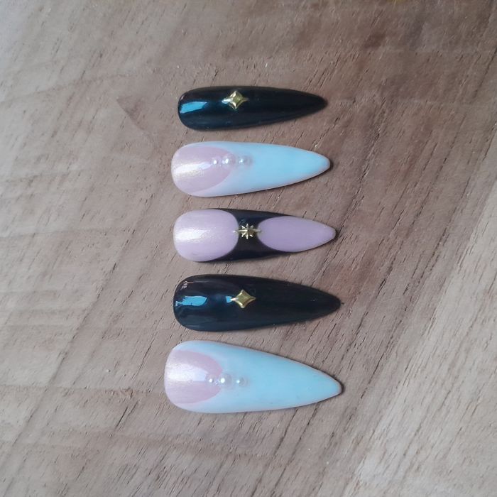 Tipsy Press On handmade