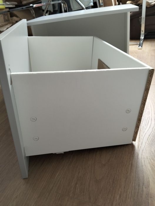 Conjunto gavetas e porta Bestä