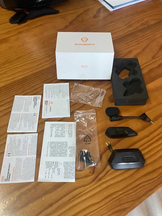 Vendo Auricular senna sc2 para schuberth c5 como novo.