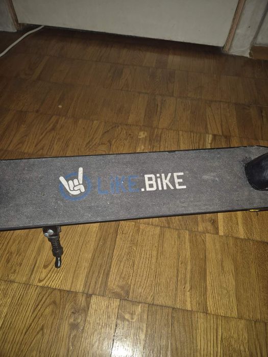 Електросамокат Like.Bike