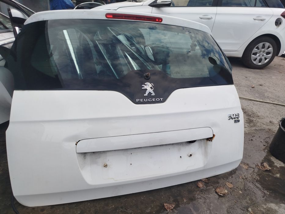 Peugeot 5008 klapa bagażnika tył tylna