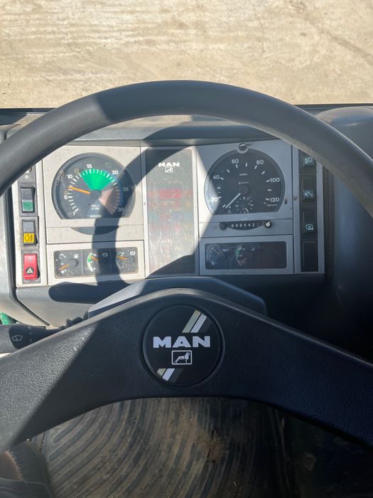 Man 12-224 do przewozu żywca