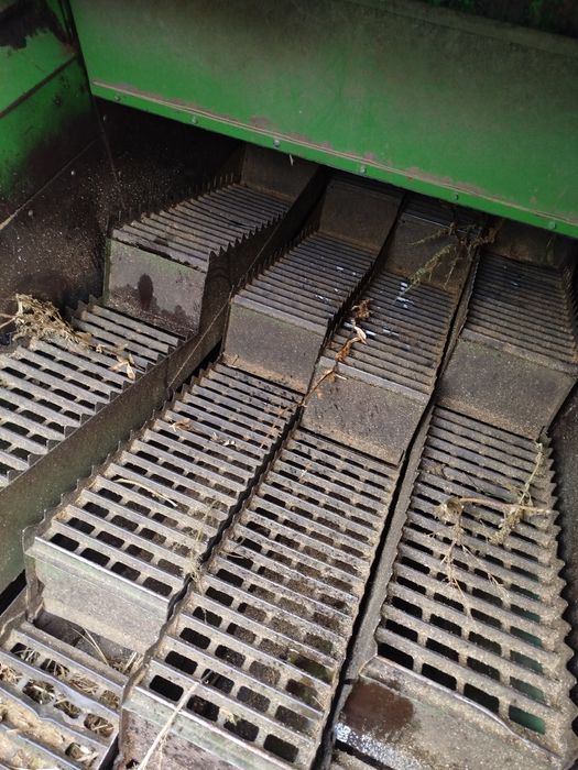 Продам комбайн John deere 630