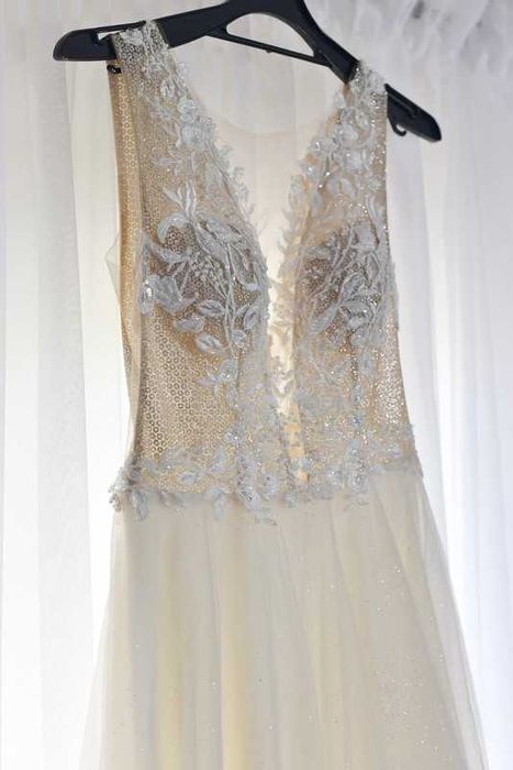 Suknia ślubna, rozm. 36