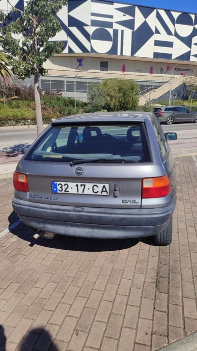 Opel Astra 1.4 i Kat - 1993 à venda!