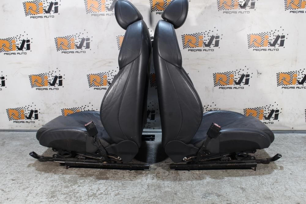 Conjunto de bancos AUDI TT (8J3)