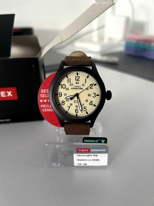 Timex Expedition Scout 40mm - чоловічий годинник з шкіряним ремінцем