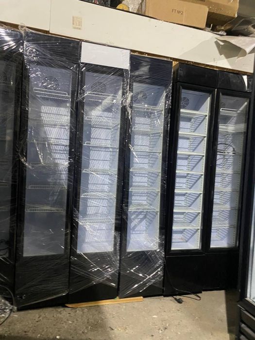 Узкий холодильник Холодильная витрина для напитков Кондитерская