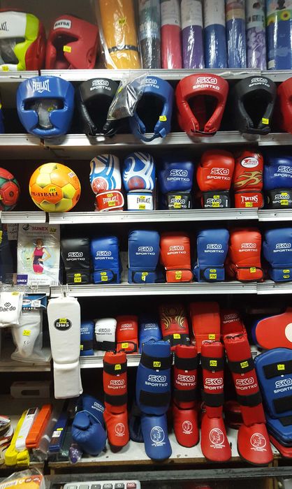 Боксёрские перчатки (перчатки для бокса).