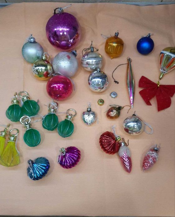 Старые новогодние игрушки одним лотом