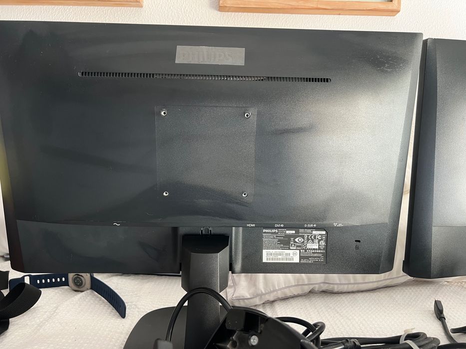 Pack completo: 2 Monitores Philips 24” Full HD + Suporte duplo HUANUO
