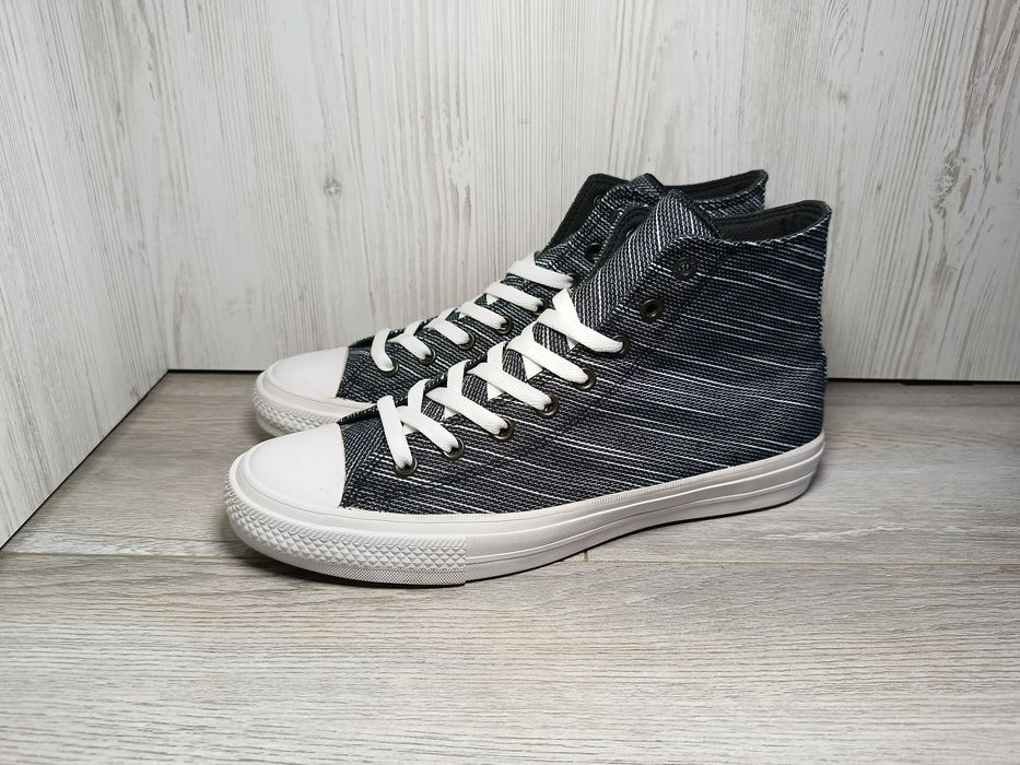Converse.            .