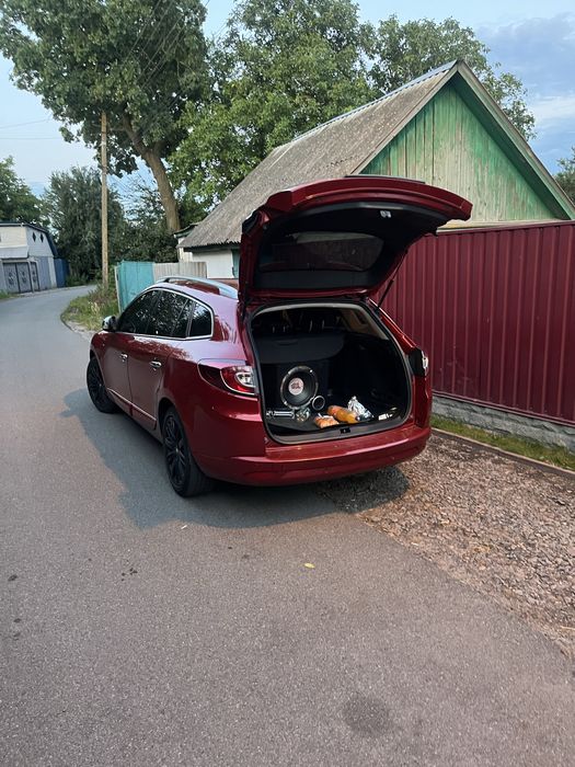 Рено меган 3 2012 рік