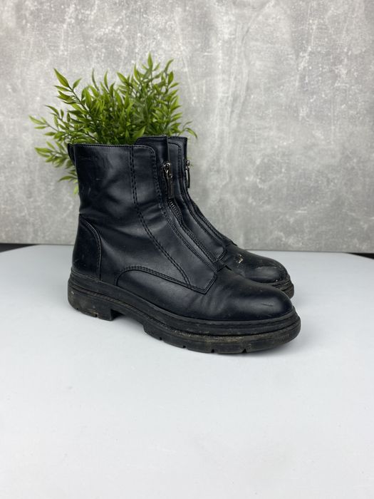 Używane / buty botki / Tamaris / r. 39