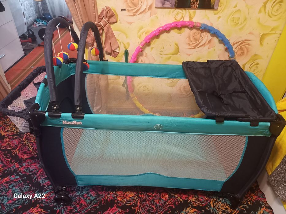 Продам манеж кровать