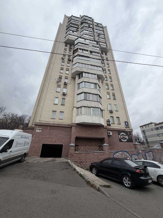 БЕЗ%. 1-к кв-ра , 50 м², вул Васильківська, 18, Голосієво